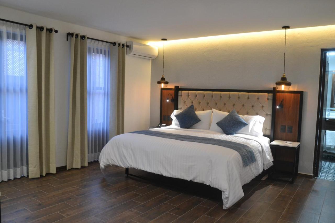 Hotel Boutique Casa Loreta Queretaro Luaran gambar