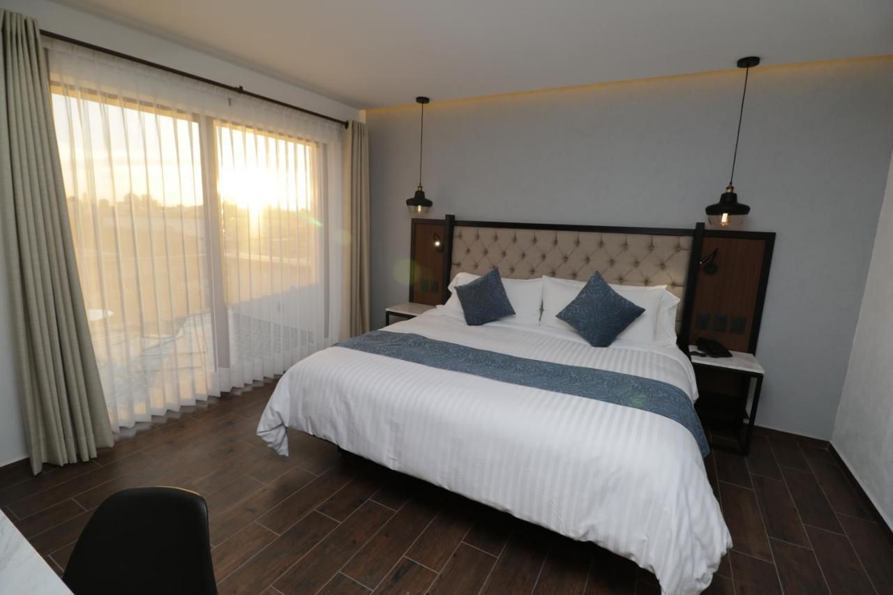 Hotel Boutique Casa Loreta Queretaro Luaran gambar